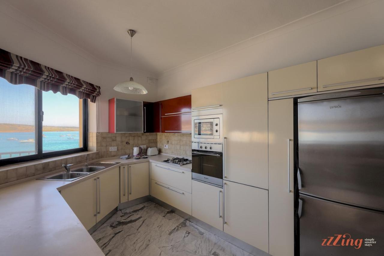 Beachfront 2 Bedroom Holiday Home Is-Sellum Exterior photo